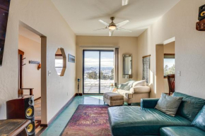 4 Mi to Black Canyon Mtn-View Apt in Montrose!